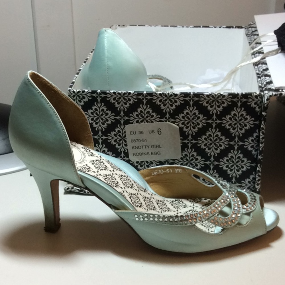 Hey Lady blue Knotty Girl comfortable wedding heel